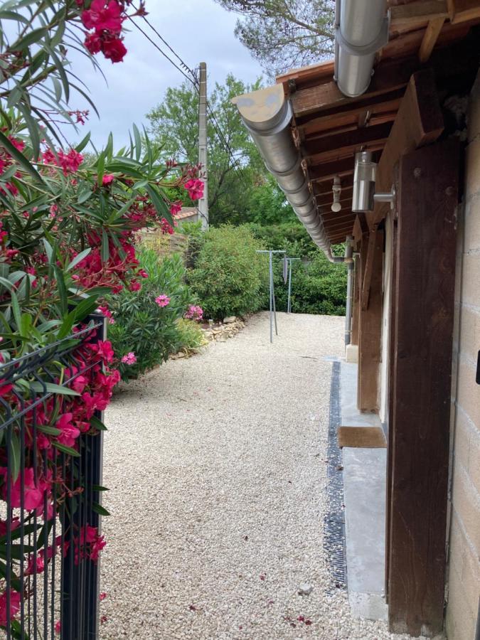 Au Coeur De La Pinede De 1 A 4 Personnes Villa Langlade Luaran gambar